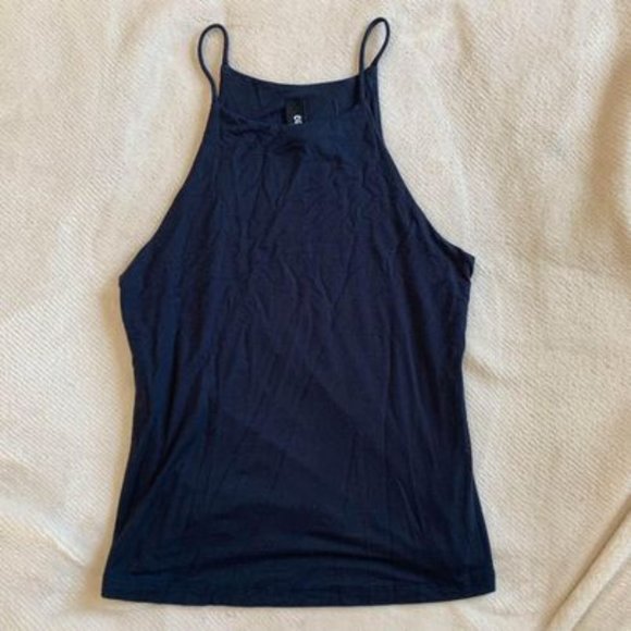 High Neck Tank Top - Picture 2 of 3